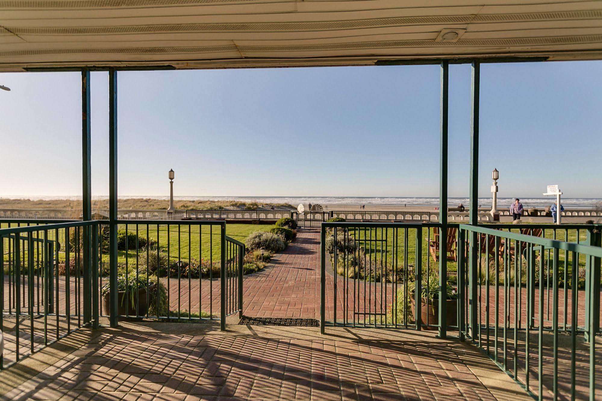 Inn At The Prom Oceanfront Seaside Esterno foto